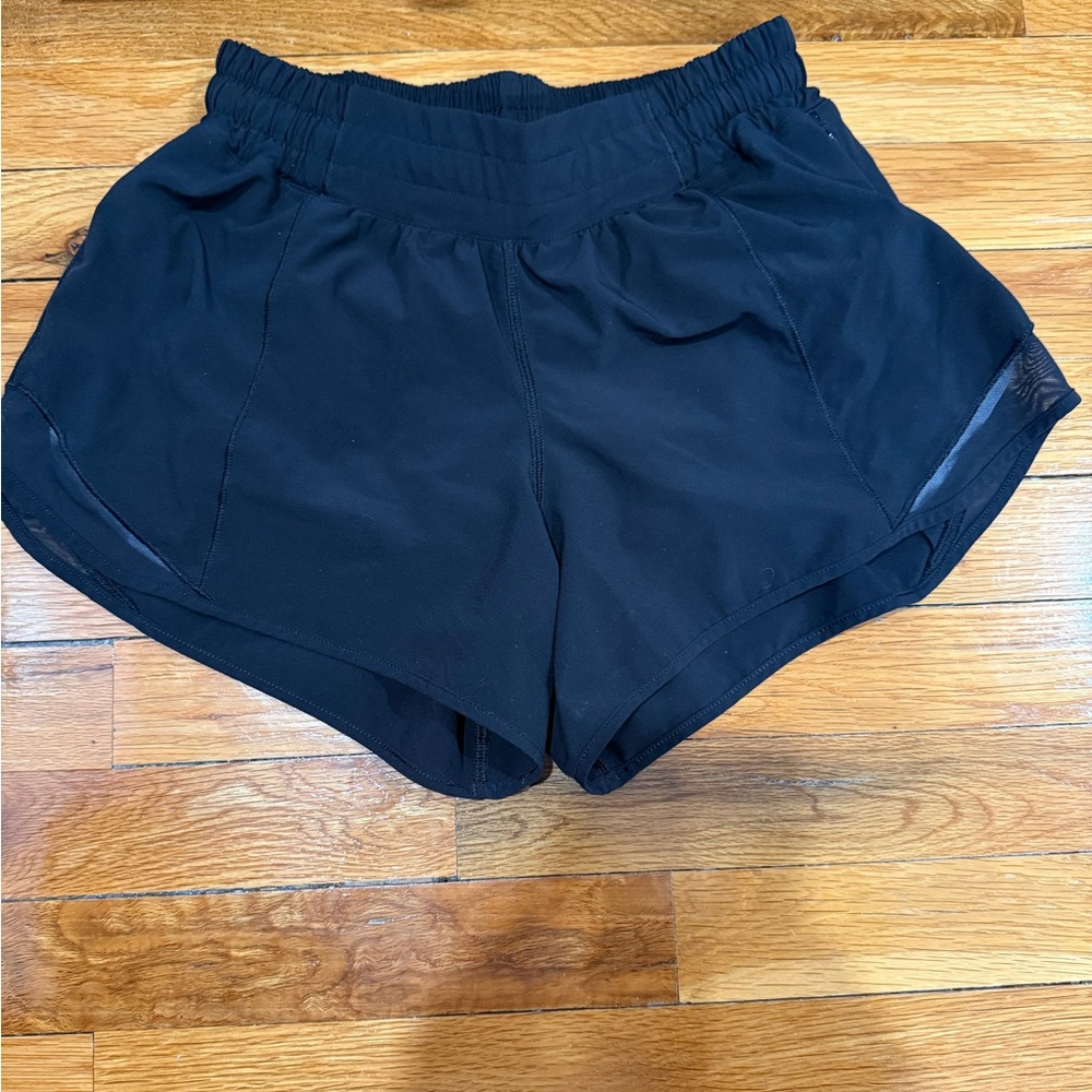 Lululemon Hotty Hot low-rise lined 2.5 shorts, Women's Black Athletic Shorts.